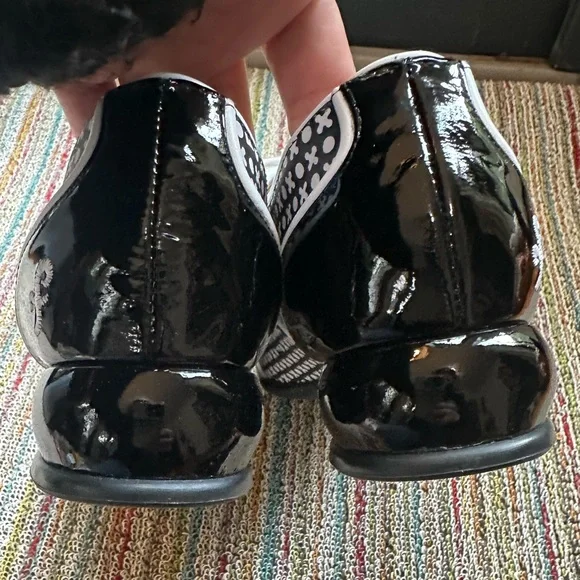 SOLD! Fluevog NEW Fellowship Martha x/o print contrast lace-up loafers -10/10.5 - Picture 7 of 16